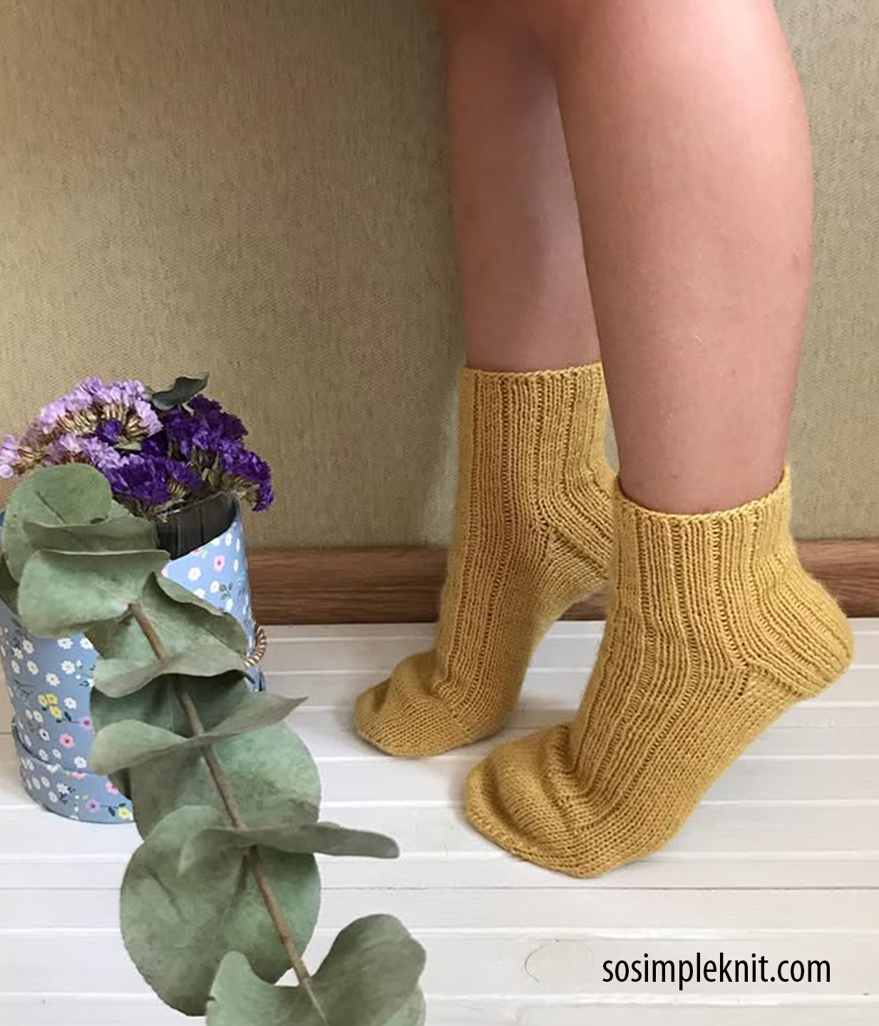 How to knit socks with an elastic edge using the German Twisted Cast On